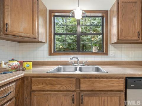 37 Willow Bridge Dr, Durham, NC 27707 photo 7