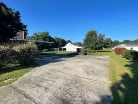 1105 Warren Rd, Erwin, NC 28339 photo 4