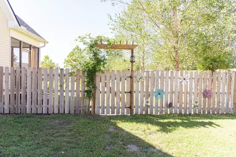 73 Victory Cir, Willow Spring, NC 27592 photo 3