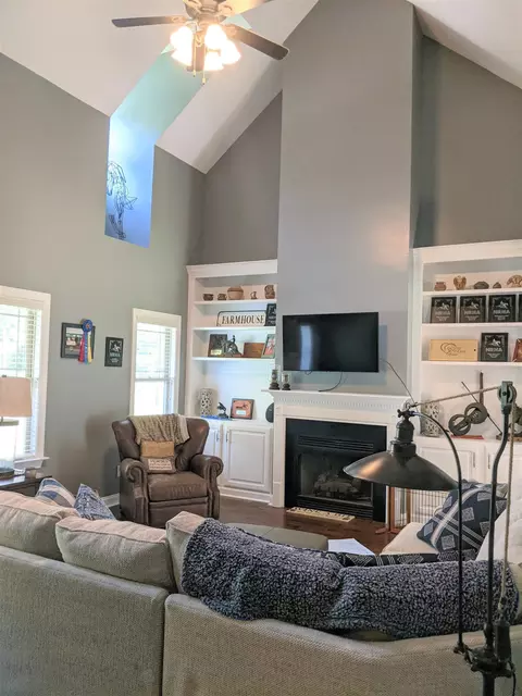166 Denvale Dr, Selma, NC 27576 photo 5