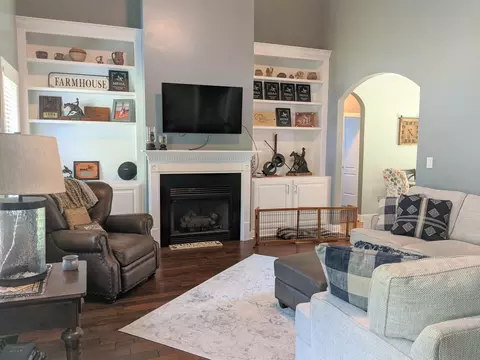 166 Denvale Dr, Selma, NC 27576 photo 4