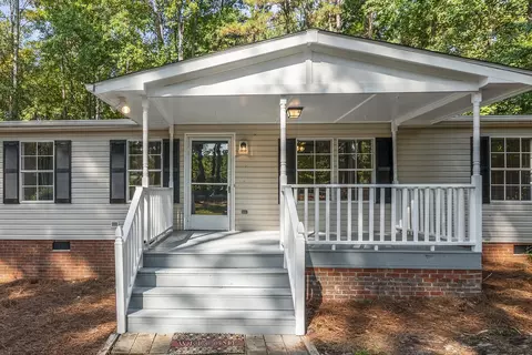 136 Julio Ln, Garner, NC 27529 photo 4