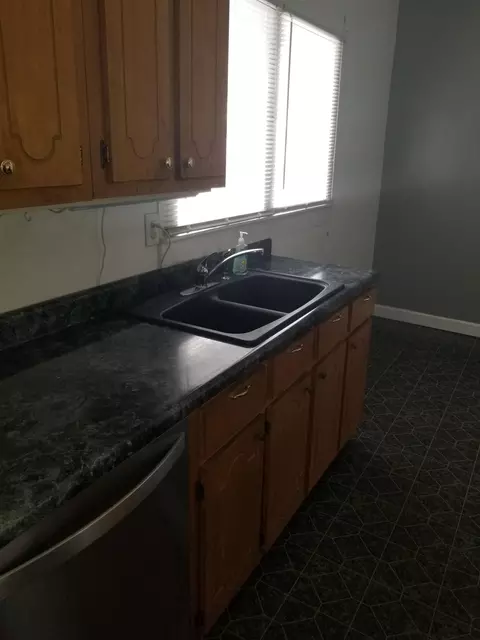 309 E I St, Erwin, NC 28339 photo 7