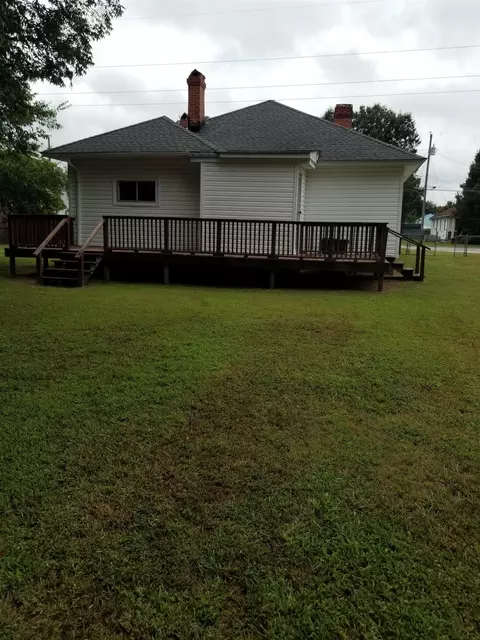 306 E K St, Erwin, NC 28339 photo 8