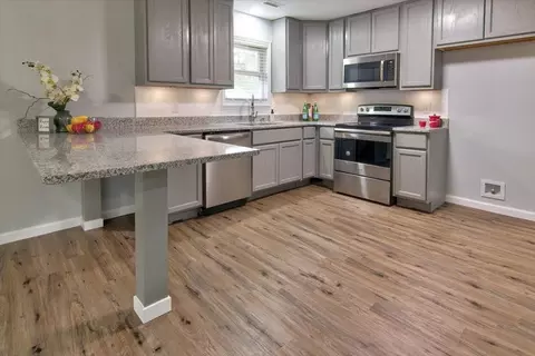 111 Whitley Dr, Smithfield, NC 27577 photo 9