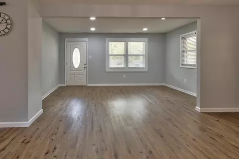 111 Whitley Dr, Smithfield, NC 27577 photo 4
