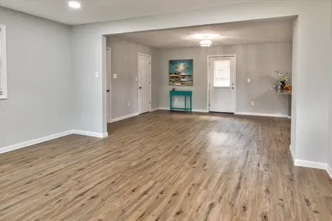 111 Whitley Dr, Smithfield, NC 27577 photo 3