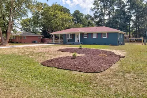 111 Whitley Dr, Smithfield, NC 27577 photo 2