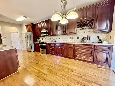 600 Wakehurst Dr, Cary, NC 27519 photo 12