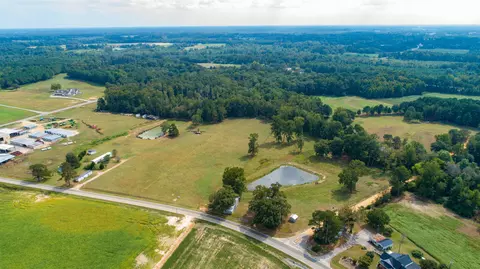 660 Noah Rd, Benson, NC 27503 photo 1