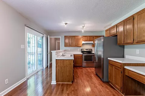 2621 E Shoreham St, Durham, NC 27707 photo 4