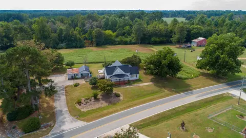 660 Noah Rd, Benson, NC 27504 photo 4