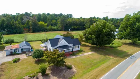660 Noah Rd, Benson, NC 27504 photo 1