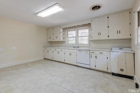 633 Morreene Rd, Durham, NC 27705 photo 6