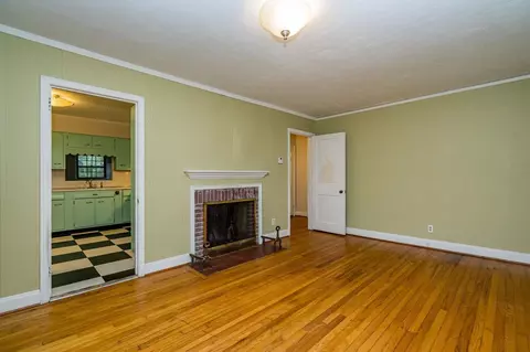 509 E Lavender Ave, Durham, NC 27704 photo 6