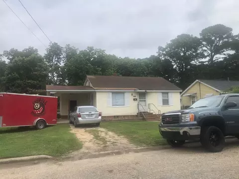 903 E Pope St, Dunn, NC 28334 photo 1