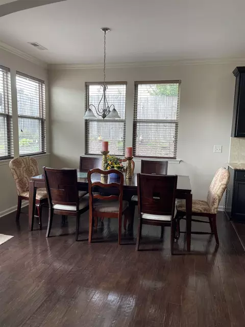 628 Poplar St, Durham, NC 27703 photo 5