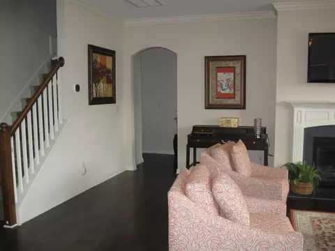 628 Poplar St, Durham, NC 27703 photo 8