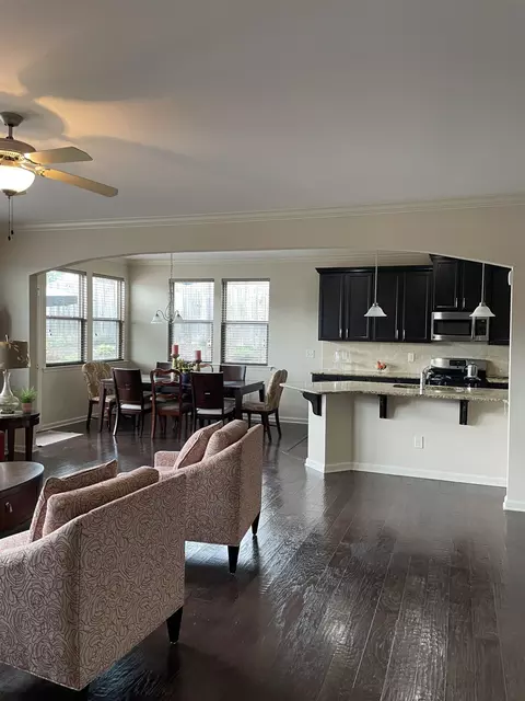 628 Poplar St, Durham, NC 27703 photo 6