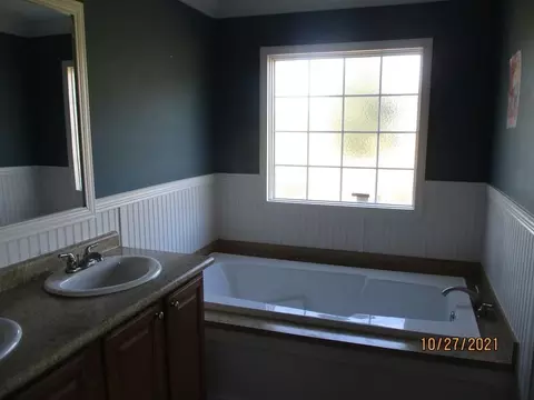 14 Scarlett Ln, Faison, NC 28341 photo 7
