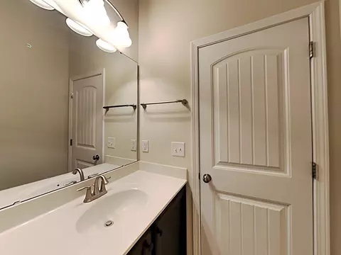 328 Carthage Ct, Durham, NC 27703 photo 9