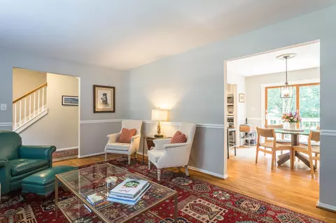 504 Pinecroft Dr, Raleigh, NC 27609 photo 5