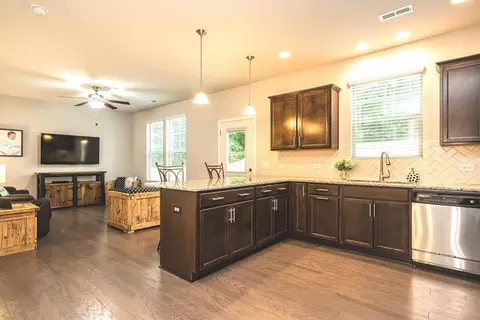 104 Canvasback Dr, Durham, NC 27704 photo 4