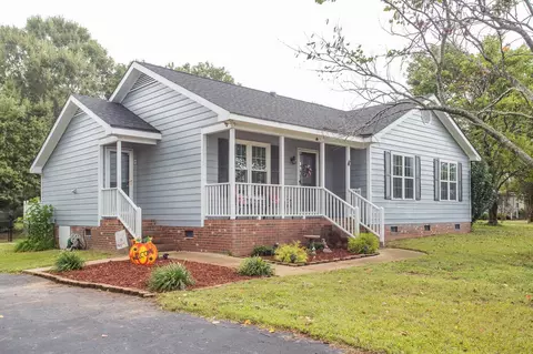 913 Olive Dr, Garner, NC 27529 photo 2