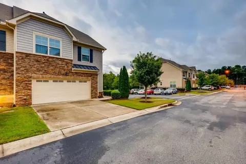 62 Argonaut Dr, Durham, NC 27705 photo 2