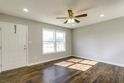 309 E Railroad, Selma, NC 27576 photo 5