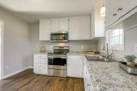 309 E Railroad, Selma, NC 27576 photo 14
