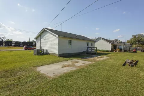 309 E Railroad, Selma, NC 27576 photo 23