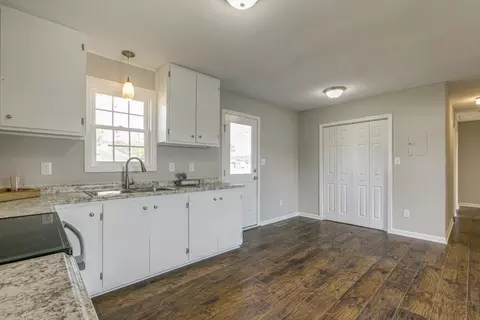 309 E Railroad, Selma, NC 27576 photo 12
