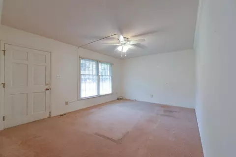 105 Bluegrass Dr, Garner, NC 27529 photo 3