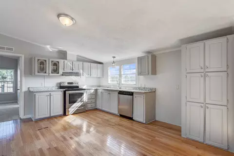 2410 Benson Hardee Rd, Benson, NC 27504 photo 9