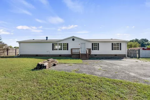 2410 Benson Hardee Rd, Benson, NC 27504 photo 2