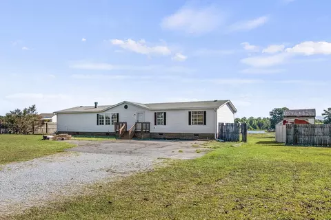 2410 Benson Hardee Rd, Benson, NC 27504 photo 1