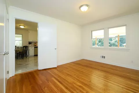 415 Pleasant Dr, Durham, NC 27703 photo 11