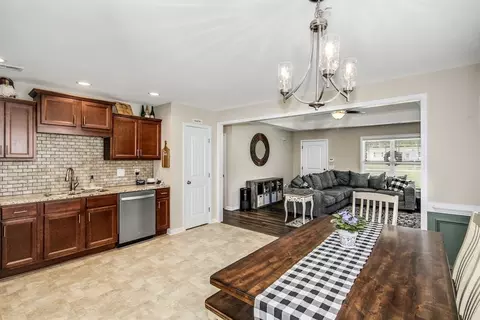 344 Bent Tree Ln, Dunn, NC 28334 photo 5