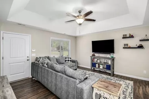 344 Bent Tree Ln, Dunn, NC 28334 photo 2