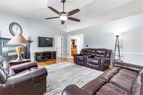 405 Danielle Dr, Garner, NC 27529 photo 8