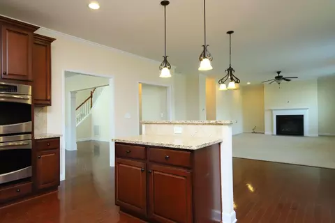 604 Harkness Cir, Durham, NC 27705 photo 5