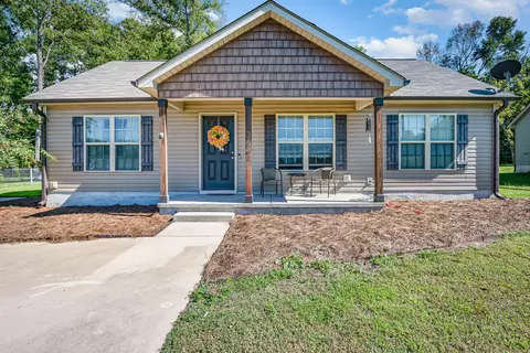316 N Peedin Ave, Pine Level, NC 27568 photo 1