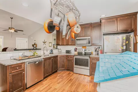316 N Peedin Ave, Pine Level, NC 27568 photo 8