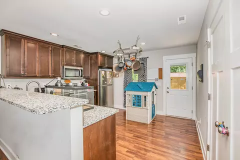 316 N Peedin Ave, Pine Level, NC 27568 photo 7