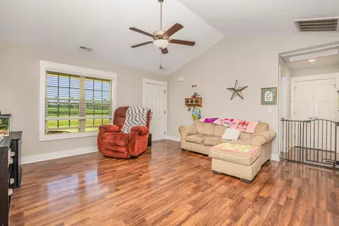 316 N Peedin Ave, Pine Level, NC 27568 photo 5