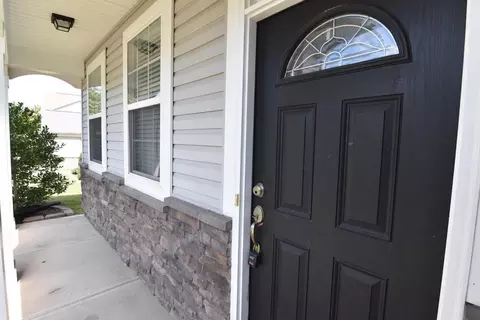 619 Ashburn Ln, Durham, NC 27703 photo 2