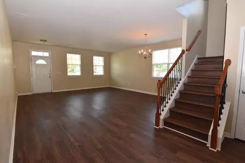 619 Ashburn Ln, Durham, NC 27703 photo 5