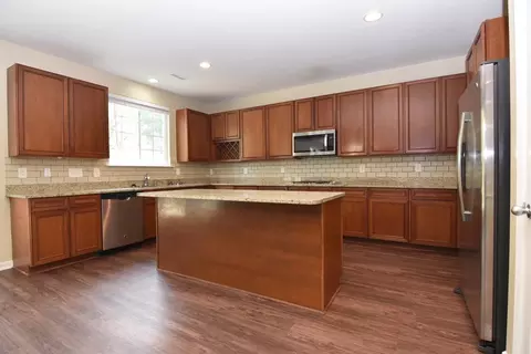 619 Ashburn Ln, Durham, NC 27703 photo 9