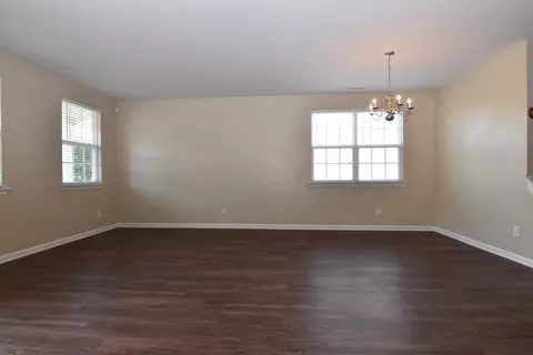619 Ashburn Ln, Durham, NC 27703 photo 4